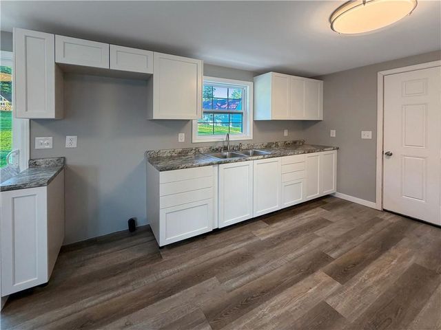 26657 Waterview Drive, Warsaw, MO 65355