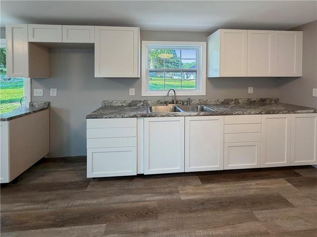 26657 Waterview Drive, Warsaw, MO 65355