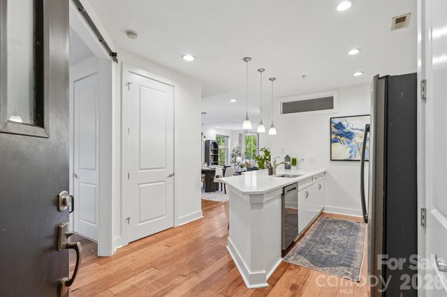 1101 W 1st Street 301, Charlotte, NC 28202