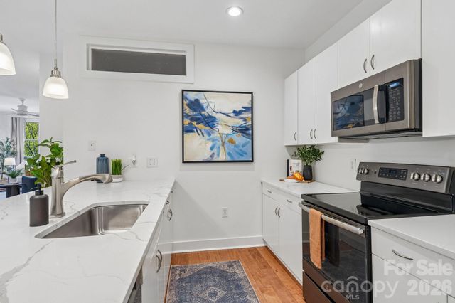 1101 W 1st Street 301, Charlotte, NC 28202