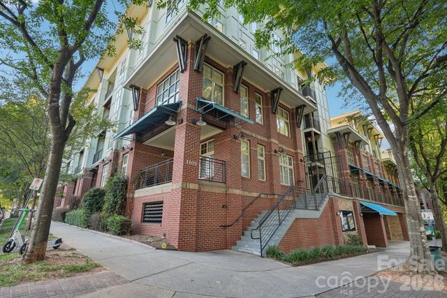 1101 W 1st Street 301, Charlotte, NC 28202