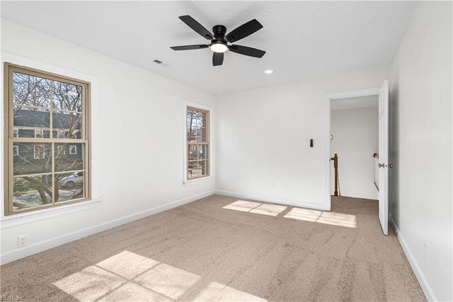 103 Osprey PT, Yorktown, VA 23692