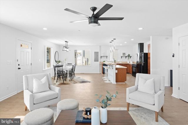 313 HOMBERG AVE, Baltimore, MD 21221