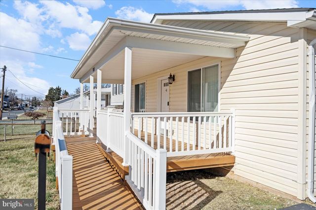 313 HOMBERG AVE, Baltimore, MD 21221