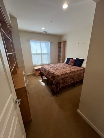 5 Repton Circle 5101, Watertown, MA 02472