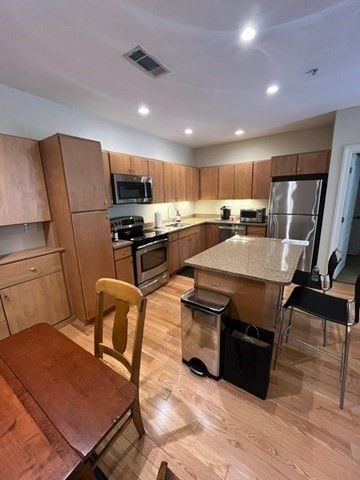 5 Repton Circle 5101, Watertown, MA 02472