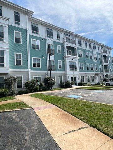 5 Repton Circle 5101, Watertown, MA 02472
