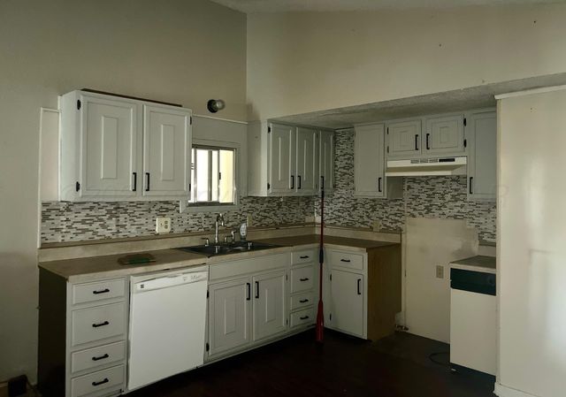 219 Arthur Drive, Howardwick, TX 79226