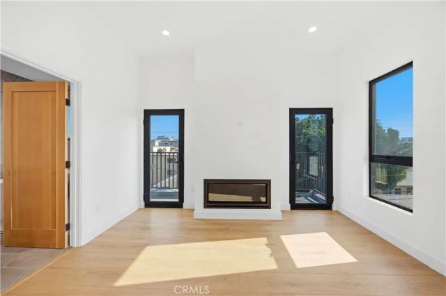 10156 Regent, Los Angeles, CA 90034