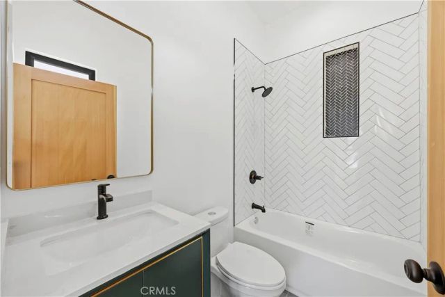 10156 Regent, Los Angeles, CA 90034