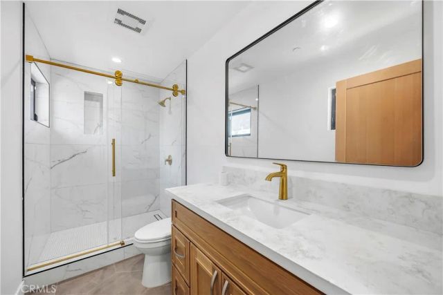 10156 Regent, Los Angeles, CA 90034