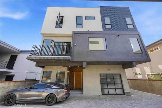 10156 Regent, Los Angeles, CA 90034