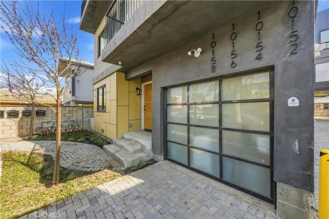 10156 Regent, Los Angeles, CA 90034