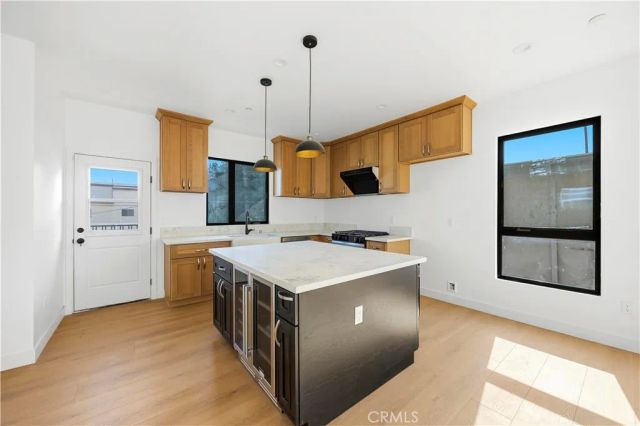 10156 Regent, Los Angeles, CA 90034