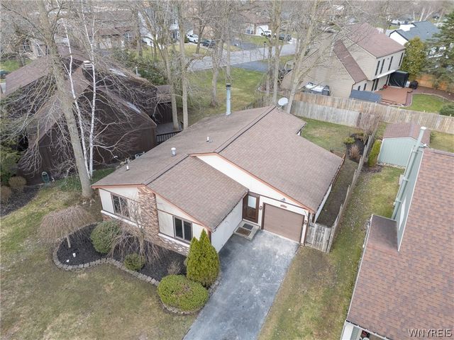 238 Brockmoore Drive, Amherst, NY 14051