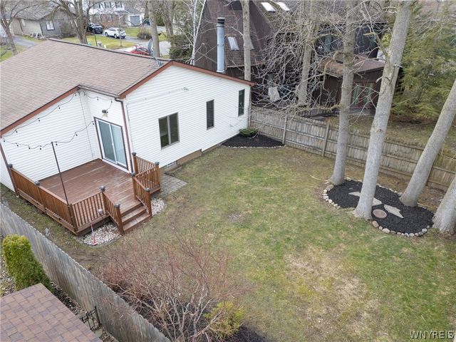 238 Brockmoore Drive, Amherst, NY 14051