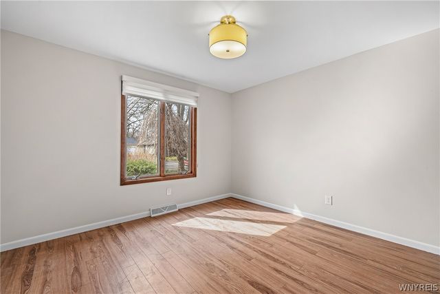 238 Brockmoore Drive, Amherst, NY 14051