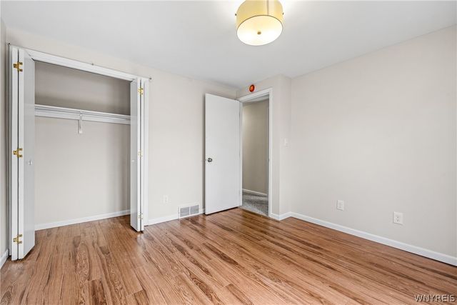 238 Brockmoore Drive, Amherst, NY 14051