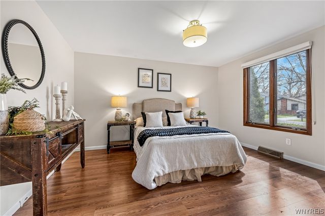 238 Brockmoore Drive, Amherst, NY 14051