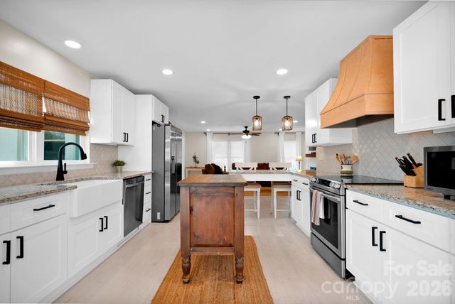 1252 Houston Mill Road, Conover, NC 28613