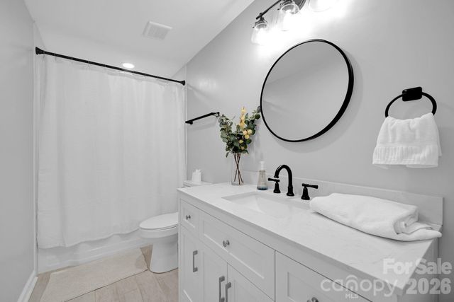 1252 Houston Mill Road, Conover, NC 28613