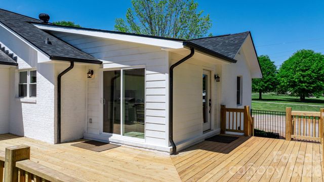 1252 Houston Mill Road, Conover, NC 28613