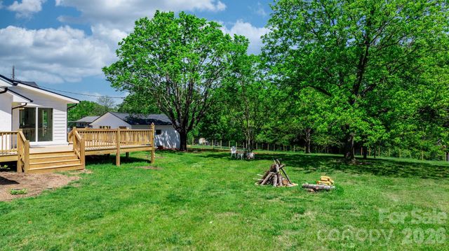 1252 Houston Mill Road, Conover, NC 28613