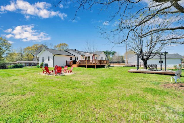 1252 Houston Mill Road, Conover, NC 28613