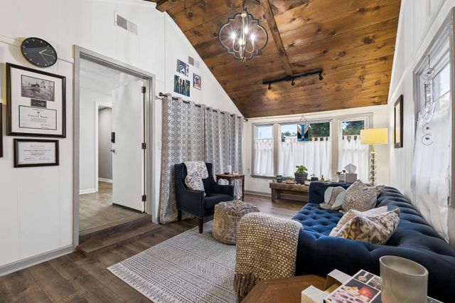 2818 Azalea Pl, Nashville, TN 37204