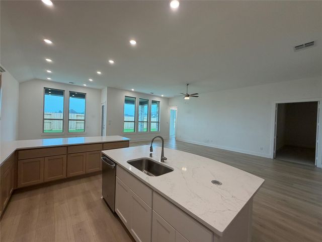 12242 Valencia Boulevard, Mont Belvieu, TX 77523