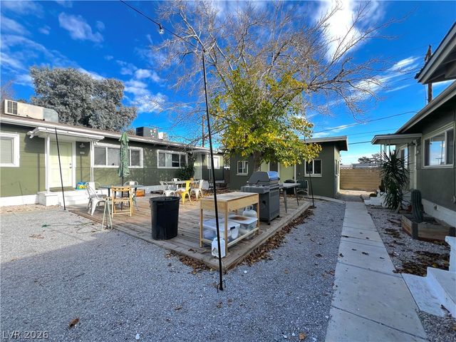 225 South 10th Street 4, Las Vegas, NV 89101