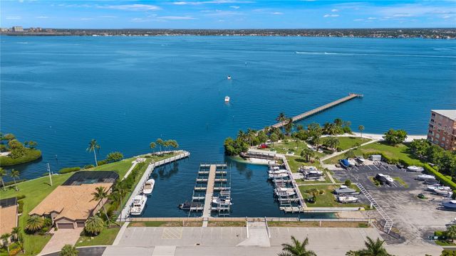 15236 KNOTS LANDING, Fort Myers, FL 33908