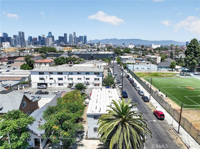 427 E 25th Street, Los Angeles, CA 90011