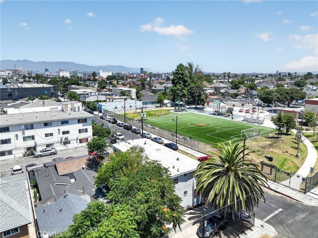 427 E 25th Street, Los Angeles, CA 90011