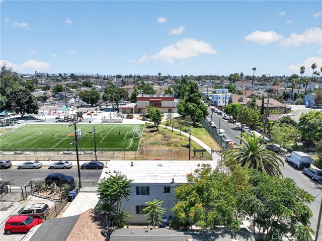 427 E 25th Street, Los Angeles, CA 90011