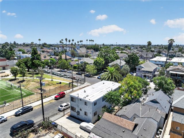 427 E 25th Street, Los Angeles, CA 90011