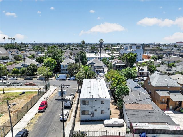 427 E 25th Street, Los Angeles, CA 90011