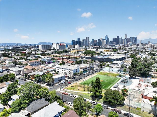 427 E 25th Street, Los Angeles, CA 90011
