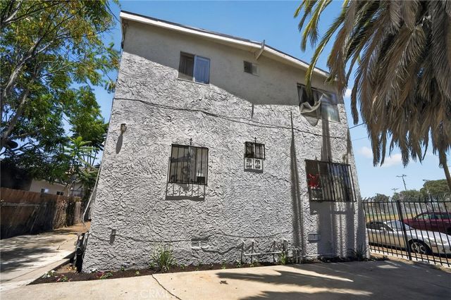 427 E 25th Street, Los Angeles, CA 90011