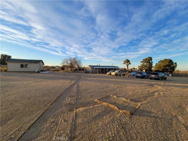 11106 Baldy Mesa Road, Victorville, CA 92392