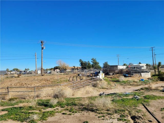 11106 Baldy Mesa Road, Victorville, CA 92392
