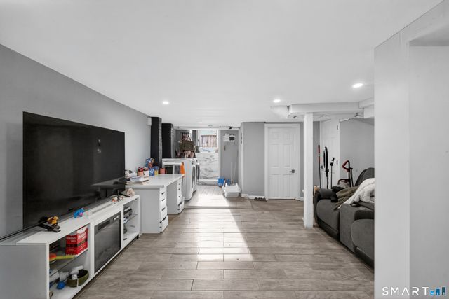 76 Center Street, West Haven, CT 06516