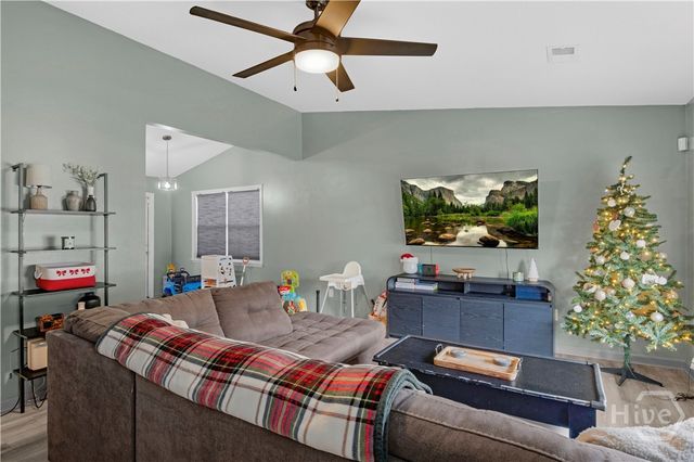 649 Honey Ridge Lane, Hinesville, GA 31313