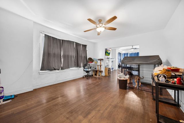 5759 S Campbell Avenue, Chicago, IL 60629