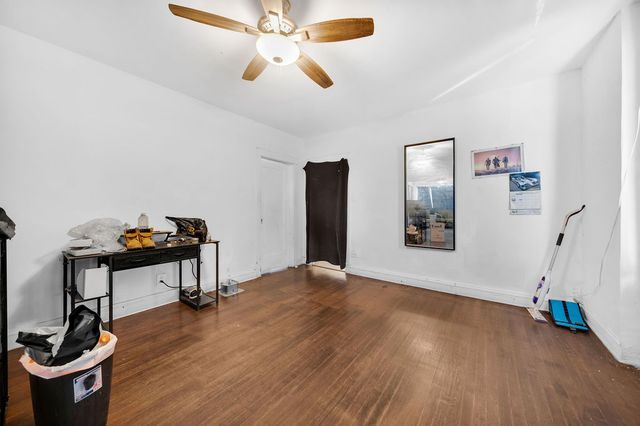 5759 S Campbell Avenue, Chicago, IL 60629