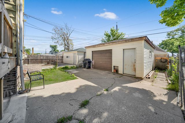 5759 S Campbell Avenue, Chicago, IL 60629