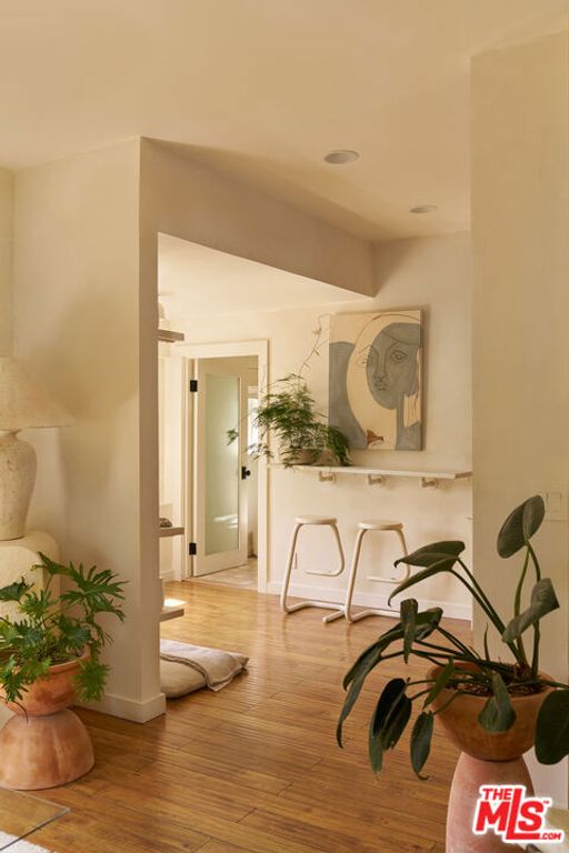 Image 16 of property listing at 404 N Avenue 52, Los Angeles, CA 90042