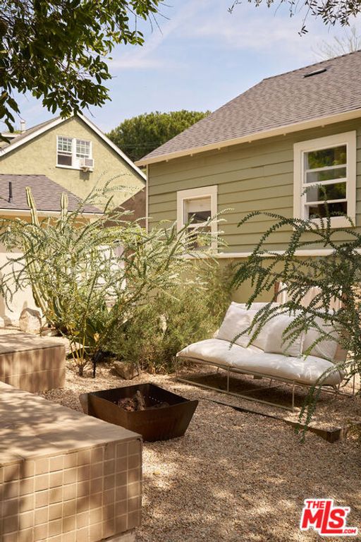 Image 56 of property listing at 404 N Avenue 52, Los Angeles, CA 90042