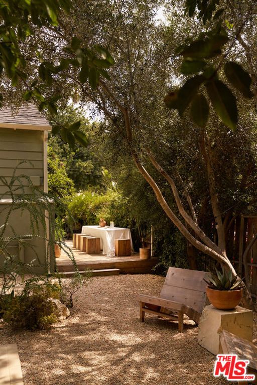 Image 57 of property listing at 404 N Avenue 52, Los Angeles, CA 90042