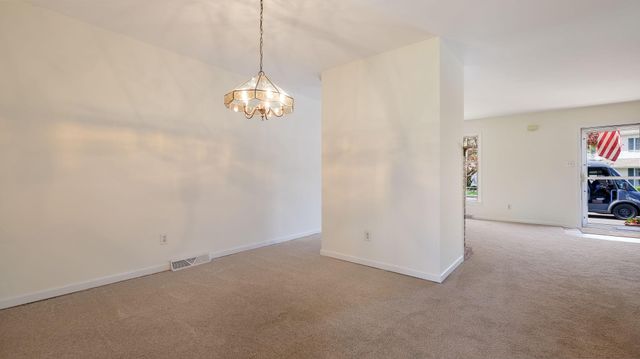 5 INDEPENDENCE, Doylestown, PA 18901